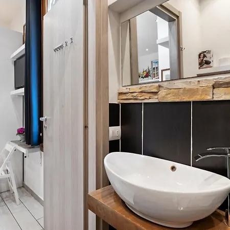Biffi Simone Guest house